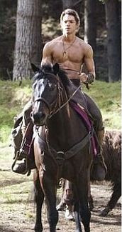 Craig-Horner-Legend-Of-Seeker-Riding-Horse