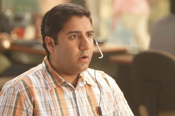 OUTSOURCED -- "Measure of a Manmeet" -- Pictured: Parvesh Cheena as Gupta -- Photo by: Jordin Althaus/NBC