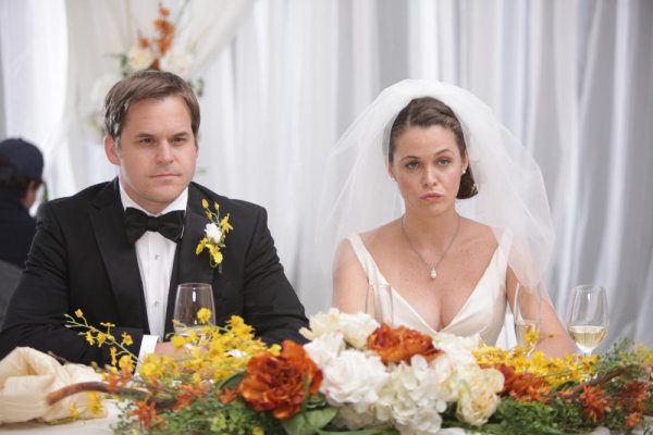 PERFECT COUPLES -- "Perfect Proposal" Episode 102 -- Pictured: (l-r) Kyle Bornheimer as Dave, Christine Woods as Julia -- Photo by: Adam Taylor/NBC