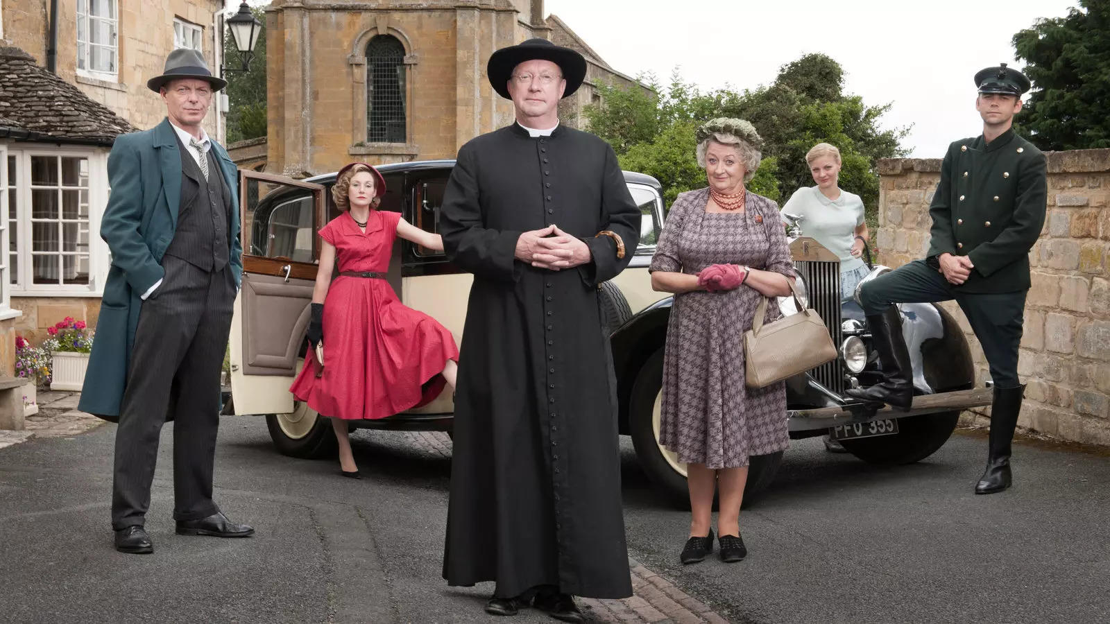 Father Brown (BBC One), 11. sezon onayı aldı.